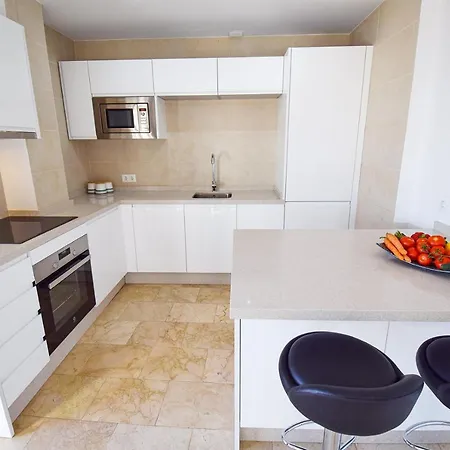 Penthouse 17a, 2 Bedroom, Pool, Large Terrace And Amazing Views In The Center Of Hansonholiday *