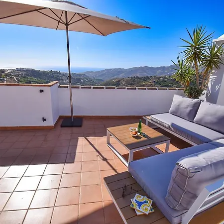 Penthouse 17a, 2 Bedroom, Pool, Large Terrace And Amazing Views In The Center Of Hansonholiday *