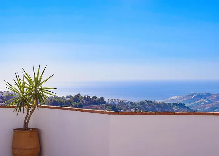 Penthouse 17a, 2 Bedroom, Pool, Large Terrace And Amazing Views In The Center Of Hansonholiday * 弗里希利亚纳