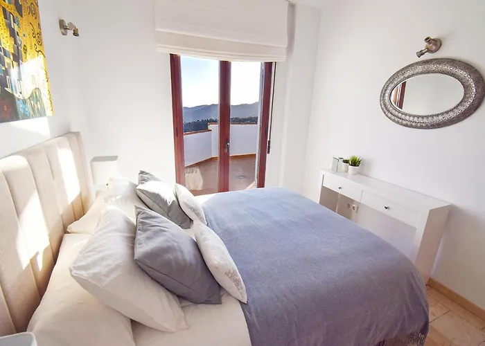 公寓 Penthouse 17a, 2 Bedroom, Pool, Large Terrace And Amazing Views In The Center Of Hansonholiday *